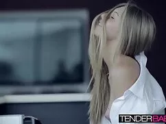 Pornó videó egy lány ...