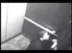 Pornó videók egy srá ...
